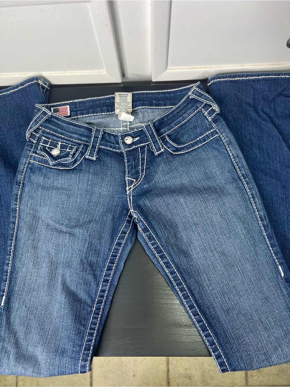 True Religion Billy Low Rise Jeans 24 Y2K Medium Wash Thick Stitch Stretch Denim